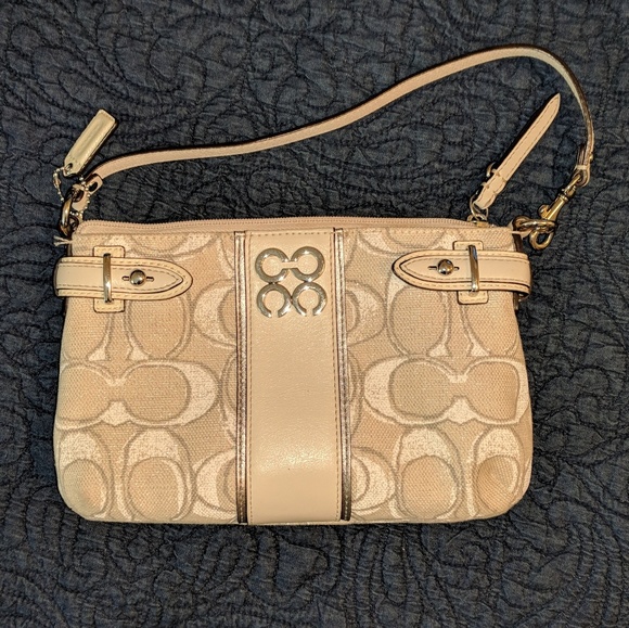 ⬇️⬇️Coach Colette SigStripe LARGE Wristlet 44834 - Picture 3 of 8